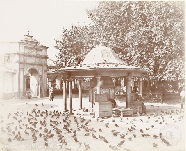 Eyüp Sultan Camii Avlusu Gulmez Fréres