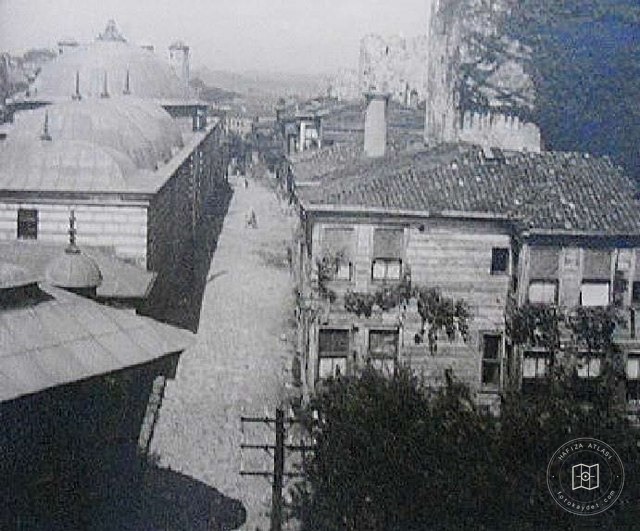 Soğukçeşme Sokağı