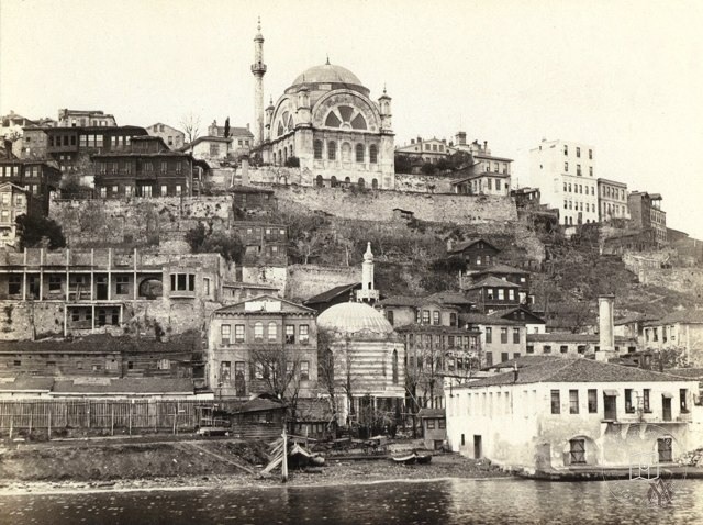 1920'lerde Fındıklı Sahili