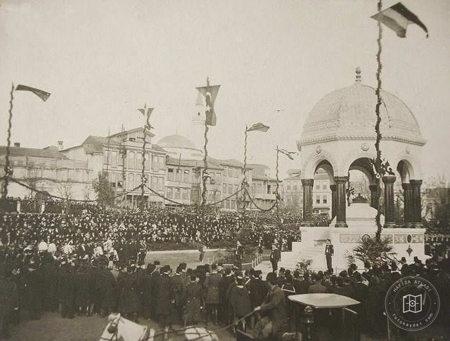 Alman Çeşmesi açılış töreni · 1901