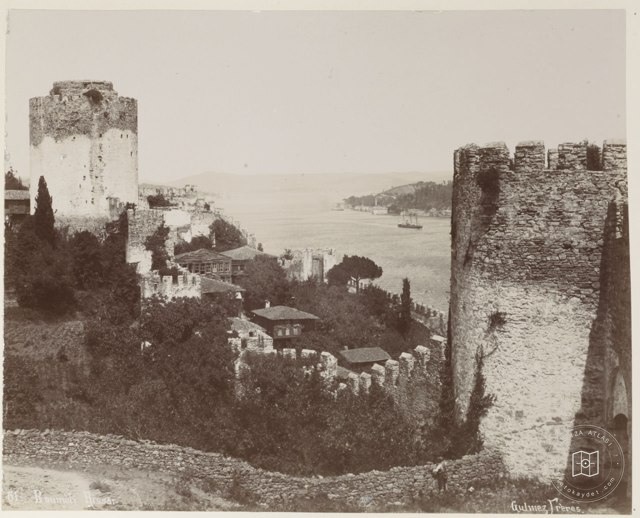 Rumeli Hisarı Gülmez Fréres Fotoğrafı