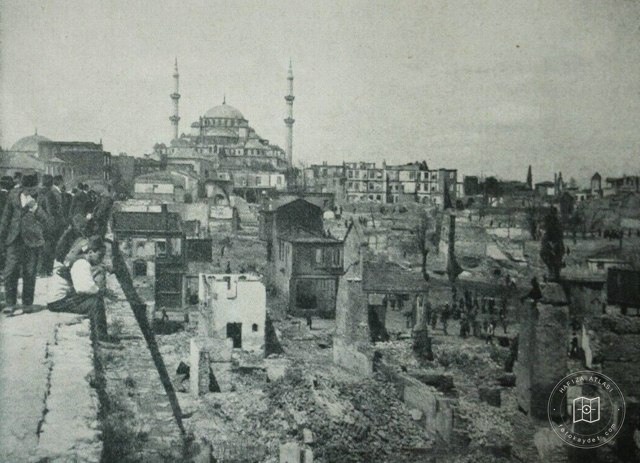 Bozdoğan Kemeri Üstünden 1907 Yangını Sonrası Fatih