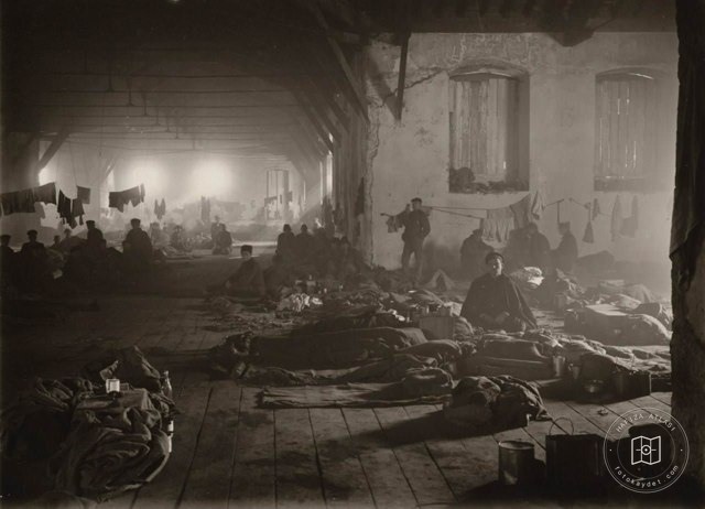 Dolmabahçe Saray Tiyatrosu’nda Rus göçmenler · 1920–1923