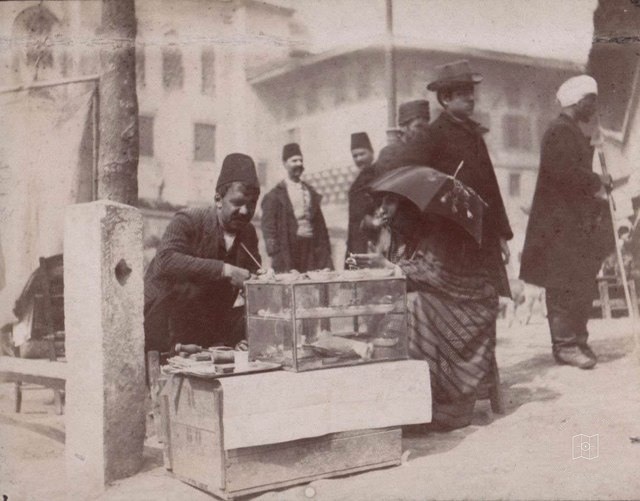1890-92 yıllarında İstanbul Sokaklarından İnsan Manzaraları