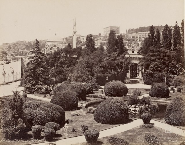 Dolmabahçe Sarayı Bahçesi Guillaume Berggren