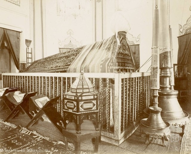 Sultan Selim Türbesi Gulmez Fréres