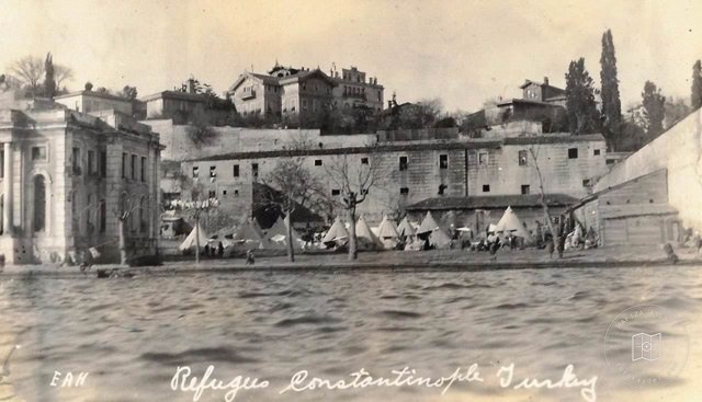 Feriye Sarayı’nda Selanik Göçmenleri - Çırağan · 1922