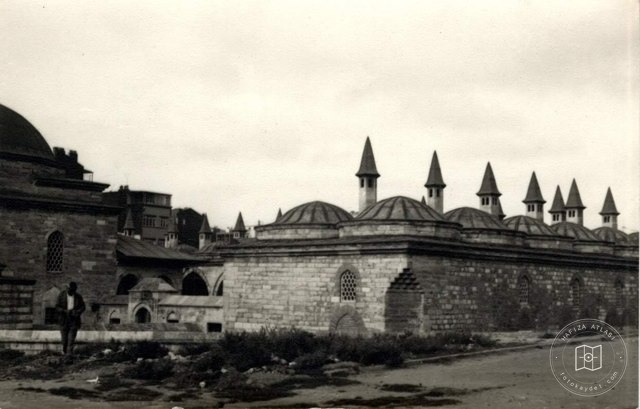 Yavuz Sultan Selim Medresesi · Halıcılar