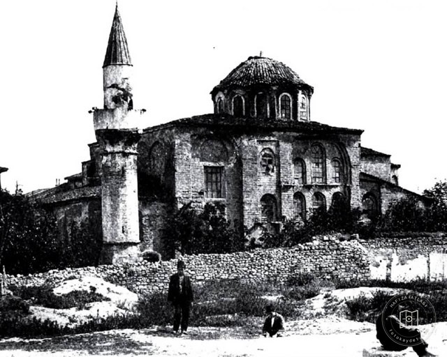 Old Monument Mosque - Zeyrek