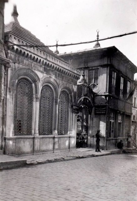 Galata Mevlevihanesi girişi · 1937