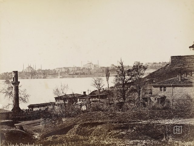 Historical Peninsula from Harem · Guillaume Berggren Photo