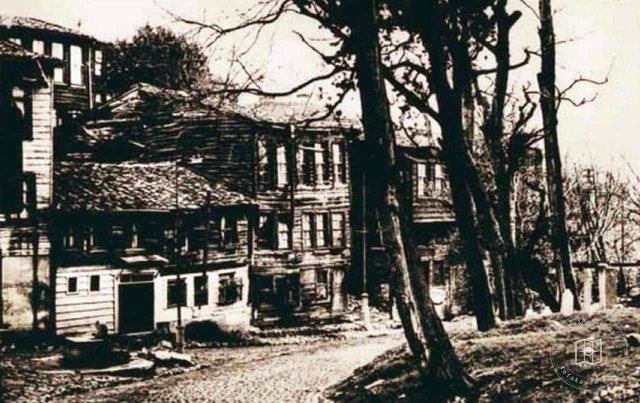 Üsküdar’da İsmail Ağa Camii ve İskender Baba Mezarlığı