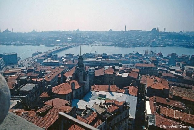 Galata Kulesi'nden 6 fotoğraflık bir seri, 1978 Fotoğrafçı: Hans Peter Grumpe