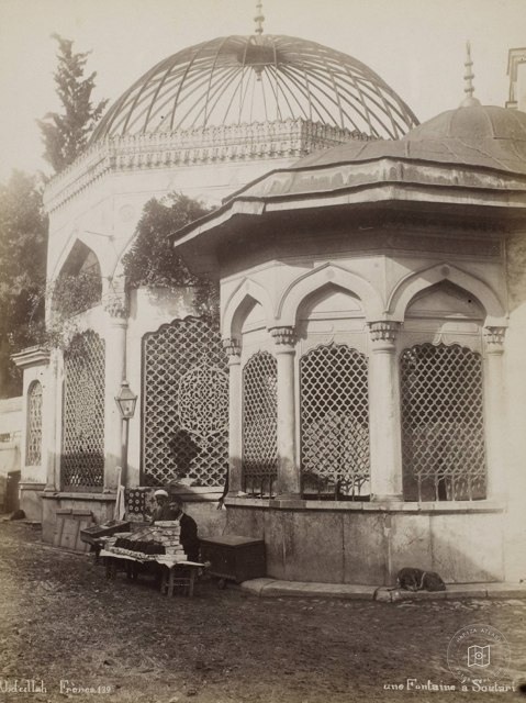 Üsküdar New Valide Mosque Derivative and Sebili · Abdullah Fréres Photo