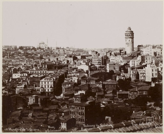 Galata Kulesi ve bölgesi Gülmez Fréres Fotoğrafı
