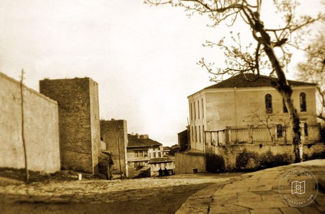 Sultanahmet Ishakpaşa Street · 1903