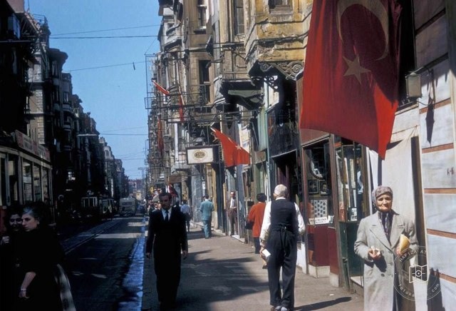 İstiklal Caddesi, 1956