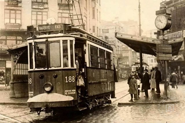 Bahçekapı: Fatih-Harbiye Tram