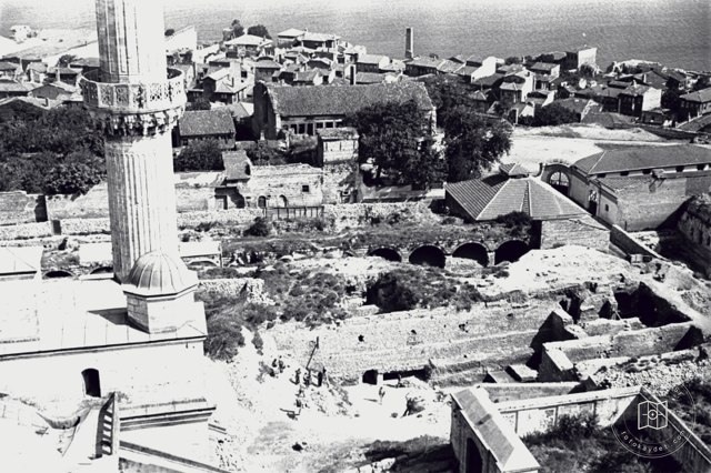 sultan ahmet Mosque from Superior Environment · Sir David Russell Photo · July 1937