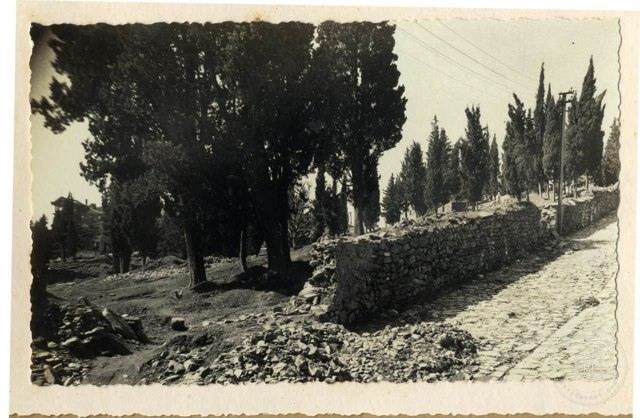 Beşiktaş'ta Abbas Ağa Müslüman Mezarlığı'nın Parka Dönüştürülmesi · 1938
