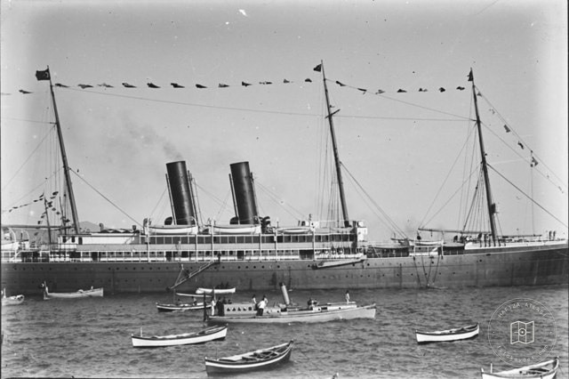 Passenger Ship · 1900 Passengers