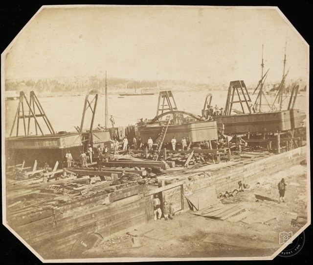 Shipyard in Golden Horn · 19th century