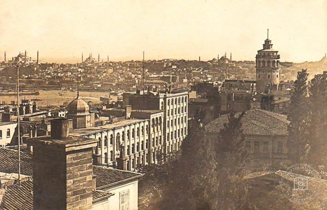 Galata Kulesi ve Çevre Panoraması