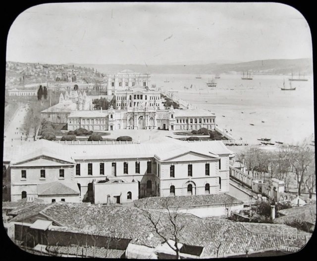 Dolmabahçe Sarayı ve Tiyatrosu