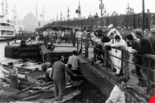 Galata Köprüsü, 1968