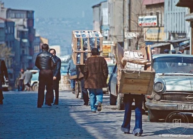 Sokakta Insanlar, 1978 Hans Peter Grumpe fotoğrafı