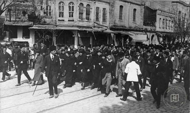 After National Meeting Escalators, Çemberlitaş · 1922