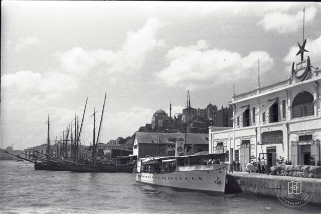 Kabataş · Sir David Russell Fotoğrafı · 1937