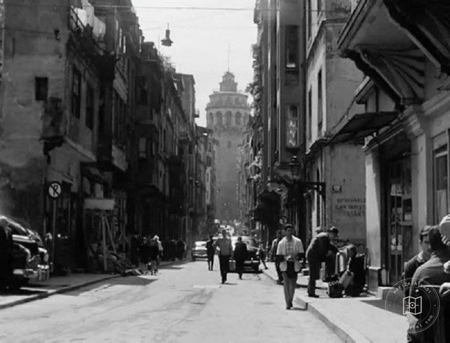 Büyük Hendek Caddesi