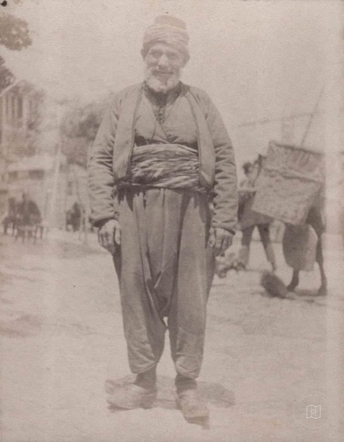 1890-92 yıllarında İstanbul Sokaklarından İnsan Manzaraları