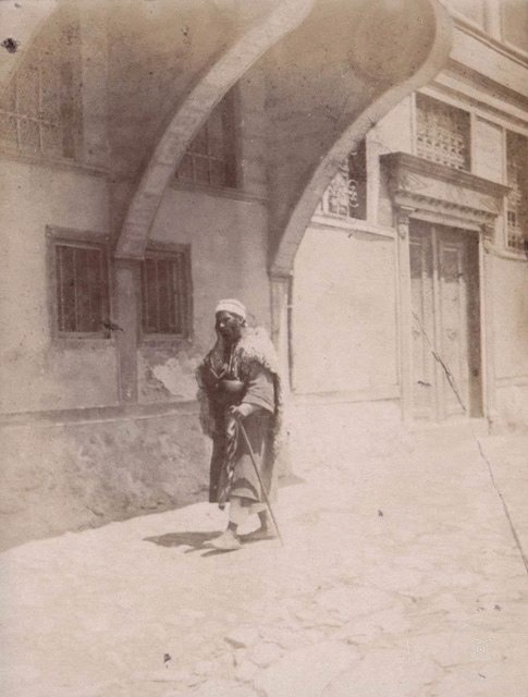 1890-92 yıllarında İstanbul Sokaklarından İnsan Manzaraları
