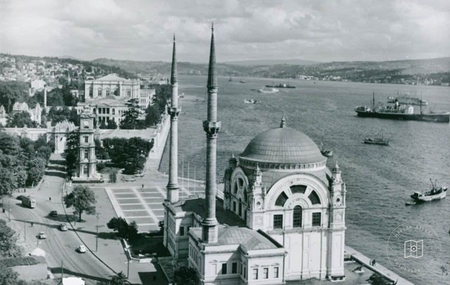 Dolmabahçe Camii