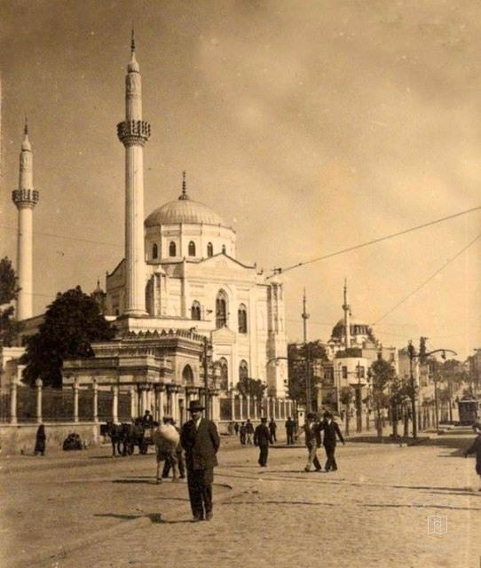 Aksaray Valide Mosque