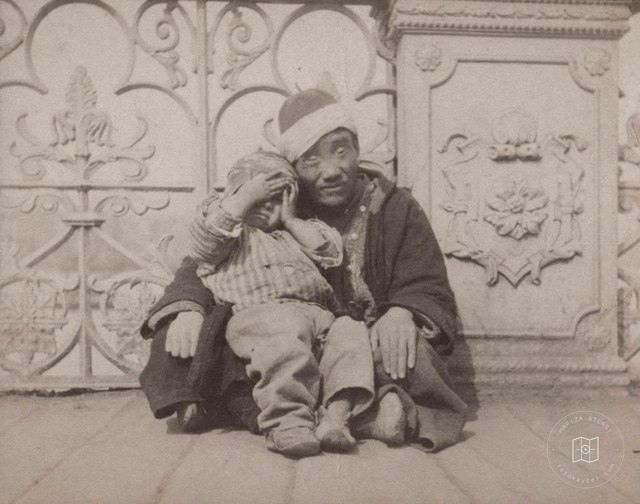 1890-92 yıllarında İstanbul Sokaklarından İnsan Manzaraları