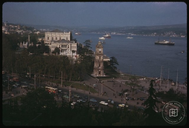 Dolmabahçe Saat Kulesi ve Dolmabahçe Sarayıi · 15 Mayıs 1965