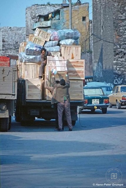 Sokakta İnsanlar Hans Peter Grumpe fotoğrafı, 1978