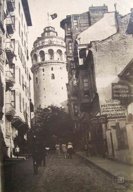 Büyük Hendek Caddesi