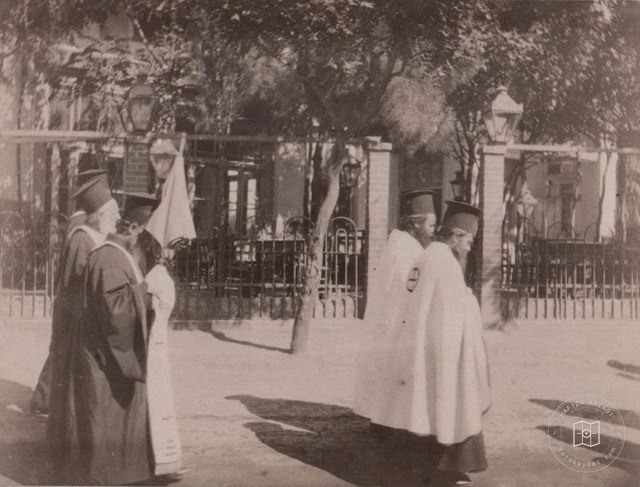 1890-92 yıllarında İstanbul Sokaklarından İnsan Manzaraları