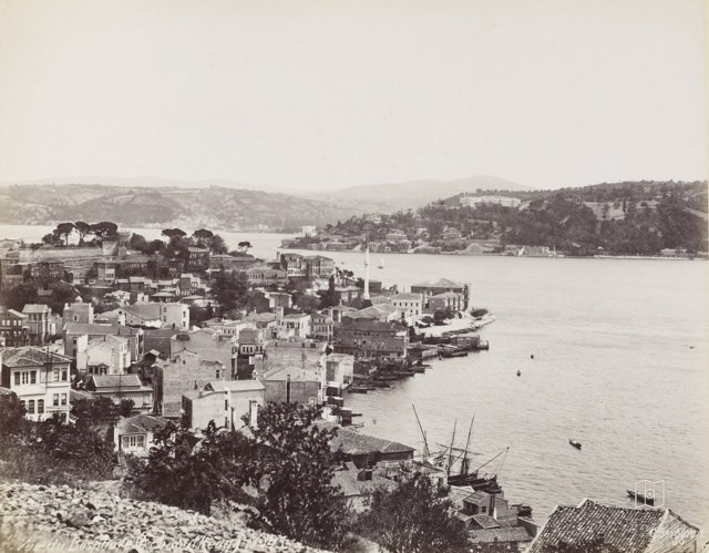 Arnavutköy and Bosphorus · Guillaume Berggren Photo