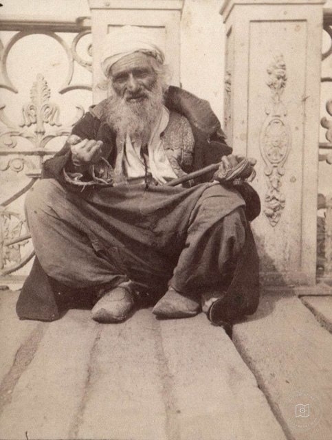 1890-92 yıllarında İstanbul Sokaklarından İnsan Manzaraları