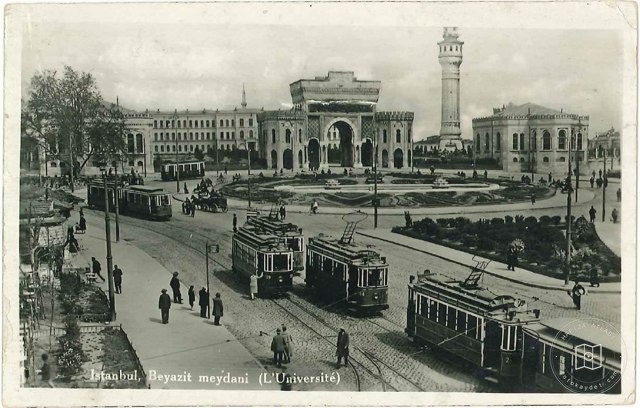 Beyazıt Square