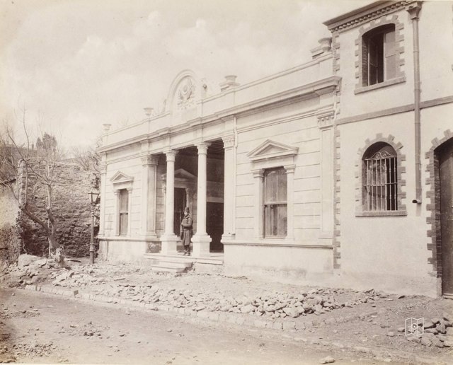Official Building · Abdullah Fréres Photo