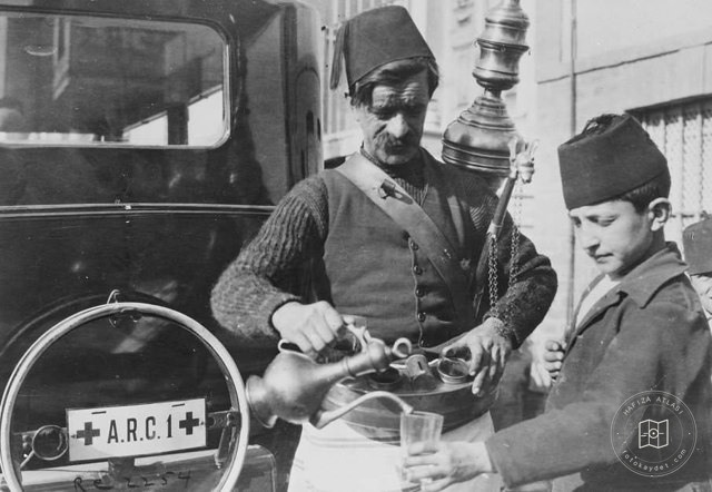 İşgal yıllarında, İstanbul'un günlük yaşamından kesitler