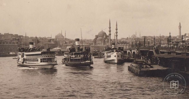 Eminönü ve Galata Köprüsü, 1952