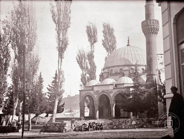 Bebek Camii