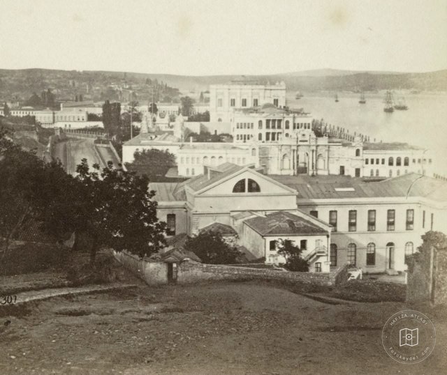 Dolmabahçe ve Saray Tiyatrosu Charles Gerard, 1860 - 1880